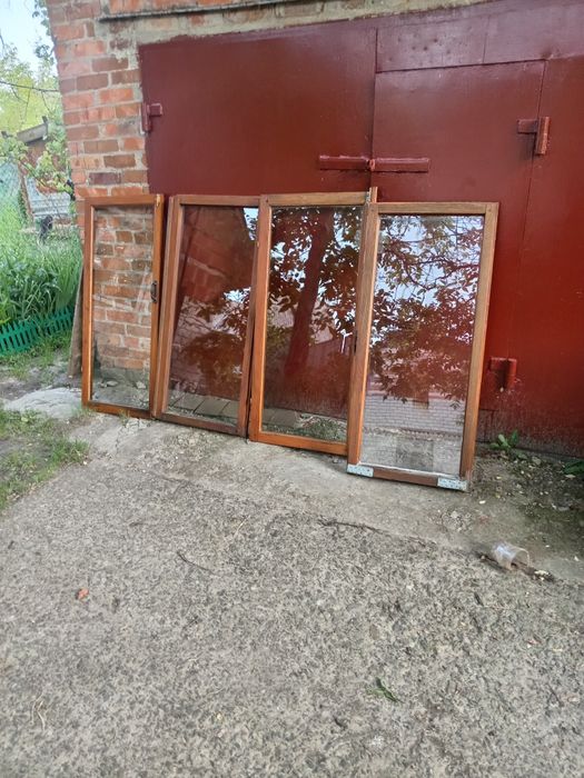 Рамы балконные разные,стекло