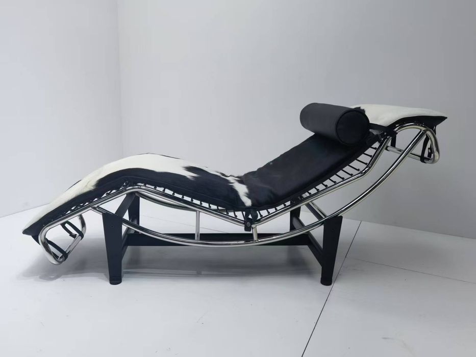 Chaise Lounge LC4