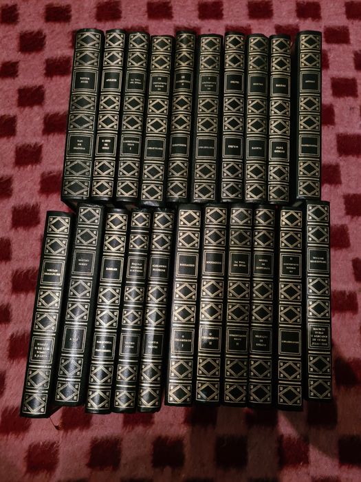 Colecçao 21 livros  Grandes Classicos da Literatura Mundial..