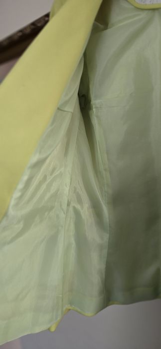 Żakiet damski modny Reserved