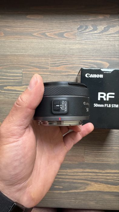 Обʼєктив rf 50 1.8 stm