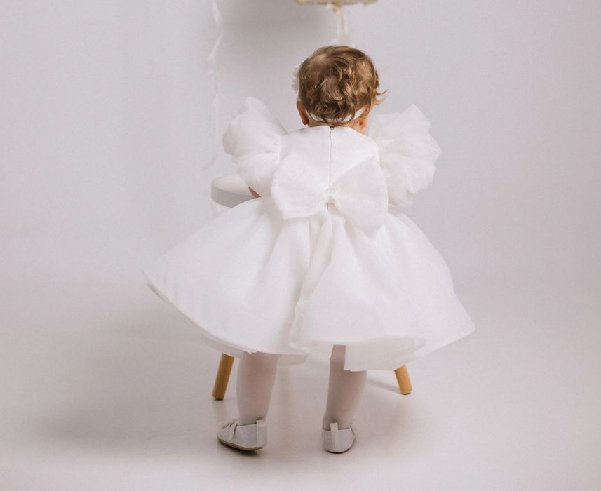 Продамо святкову дитячу сукню розмір 80-86