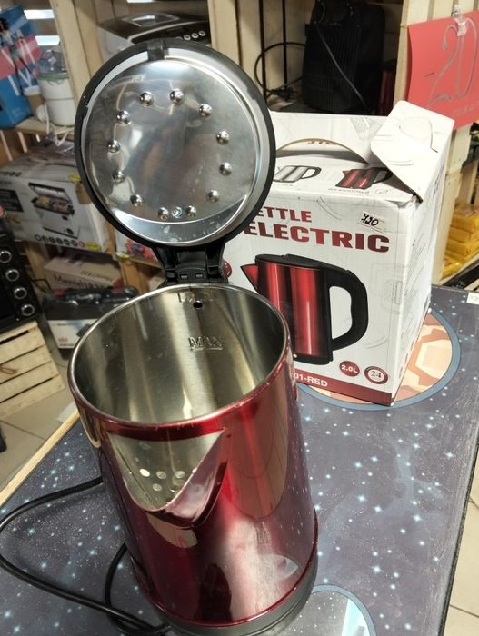 Чайник із нержавіючої сталі, 2 л, 1500 Вт - Royal Swiss