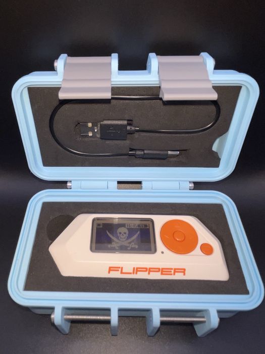 Vendo caixa de transporte para Flipper Zero