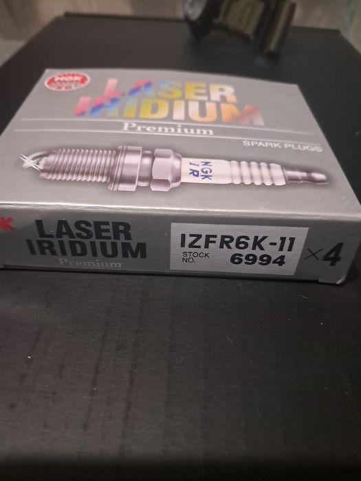 NGK иридиевые свечи 6994