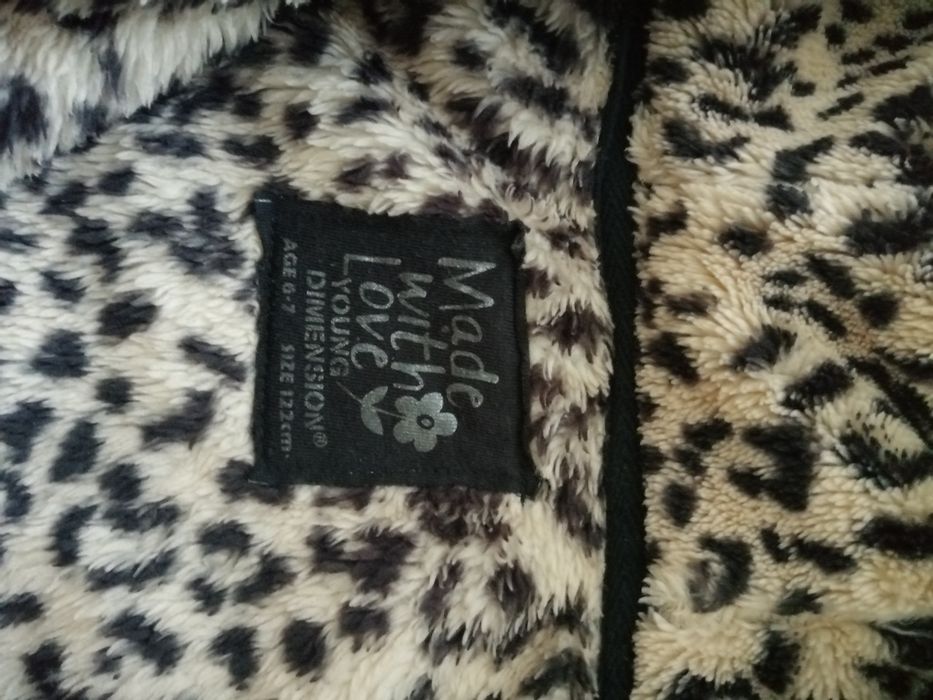 Ciepła gruba bluza Young Dimension 122 miś puszysta