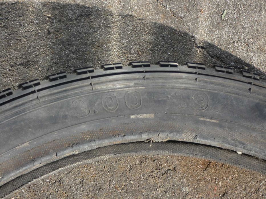 opony do motoru 300-19