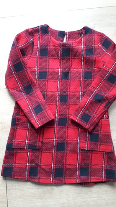 Sukoenka dziewczęca Lupilu.