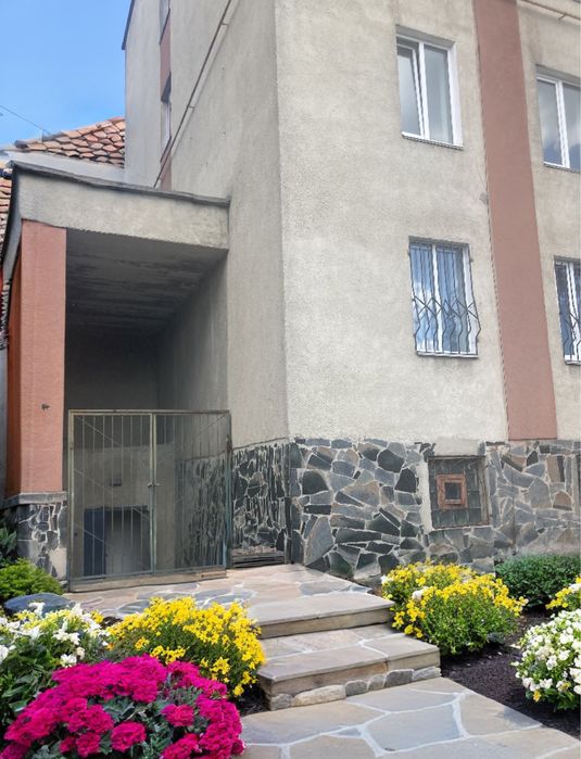 Продається  приміщення 285 м.кв. біля РИНКУ