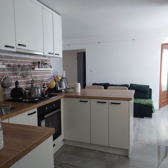 Mieszkanie 3-pokojowe z półwyspem 51 m²