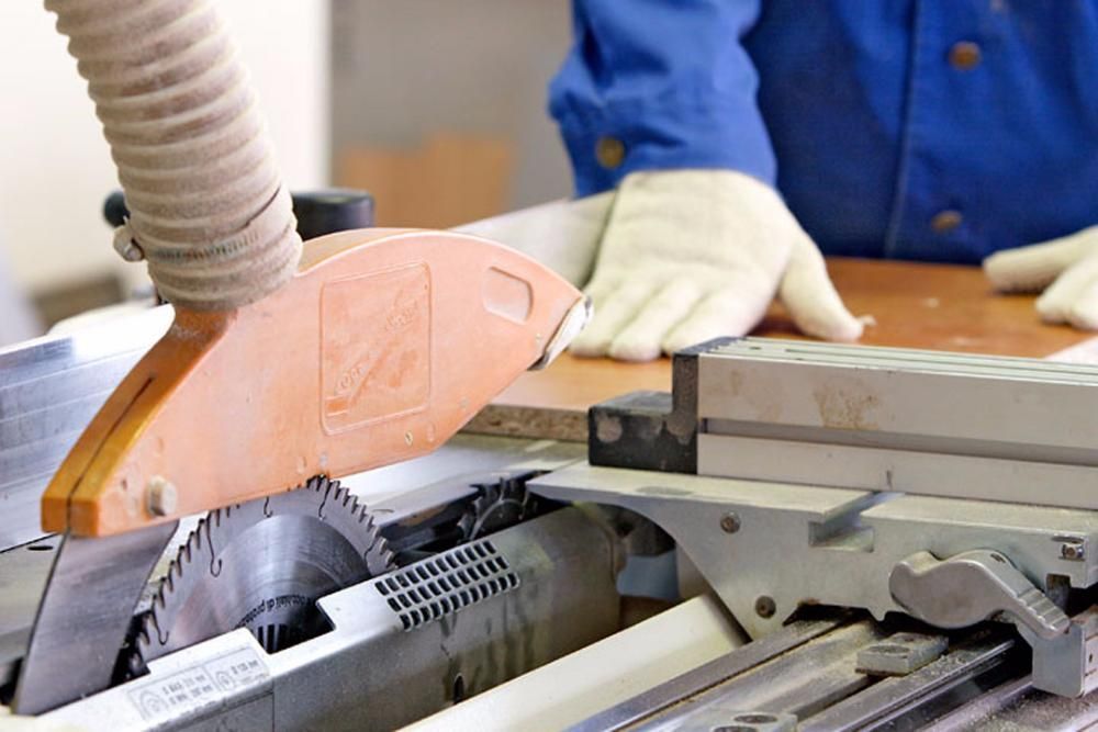 Склад ДСП - порізка плит ДВП, ДСП крайкування