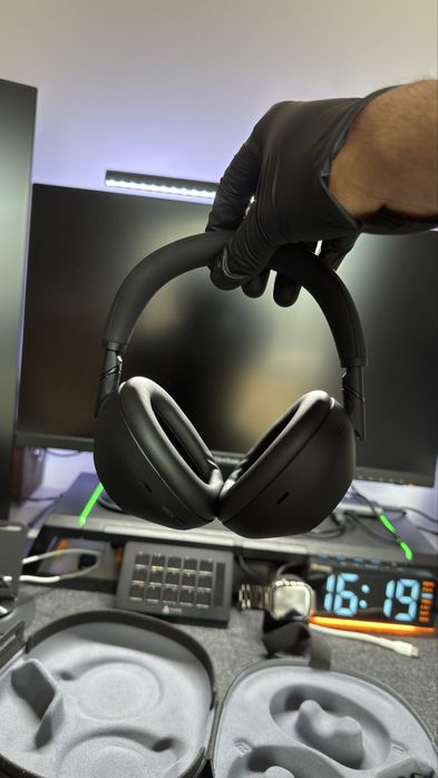 Sony WH-1000XM6 (Preto)