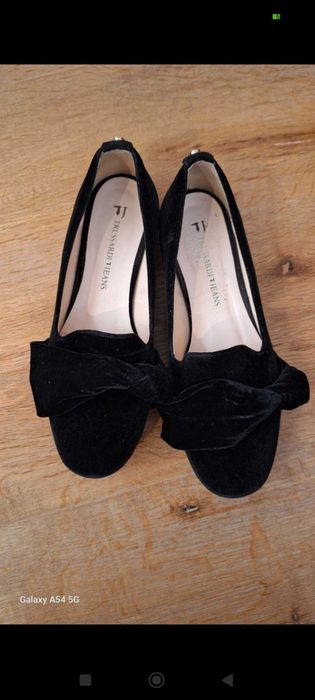Sapatos pretos Trussardi
