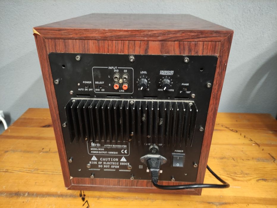 Subwoofer aktywny M-Audio W320