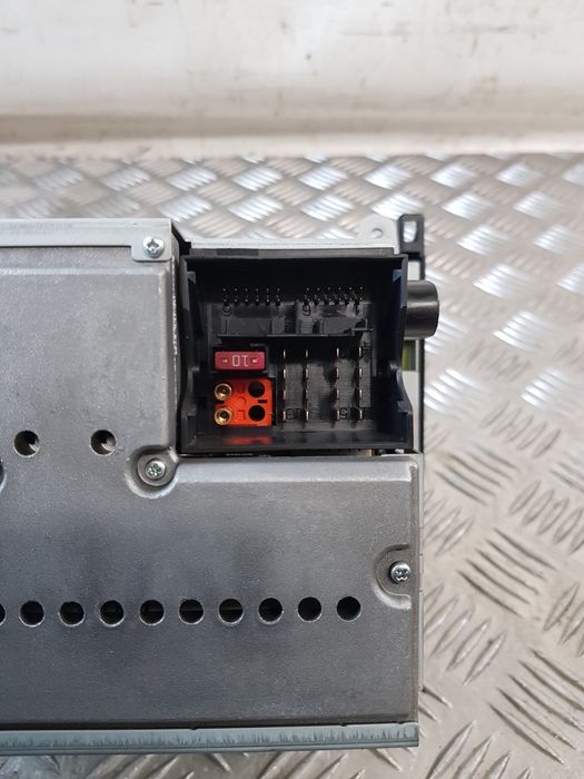 Radio Mf2550 A1698700289 Mercedes W169 04R- Europa