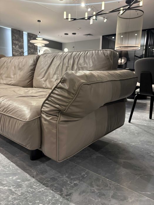 Sofa Close To Me Od Arketipo