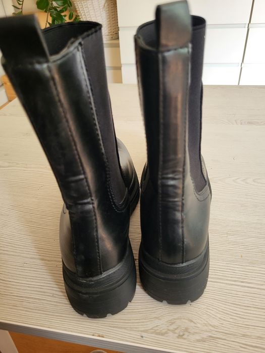 Sprzedam botki damskie