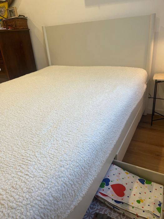Cama IKEA 140x200 + Colchão
