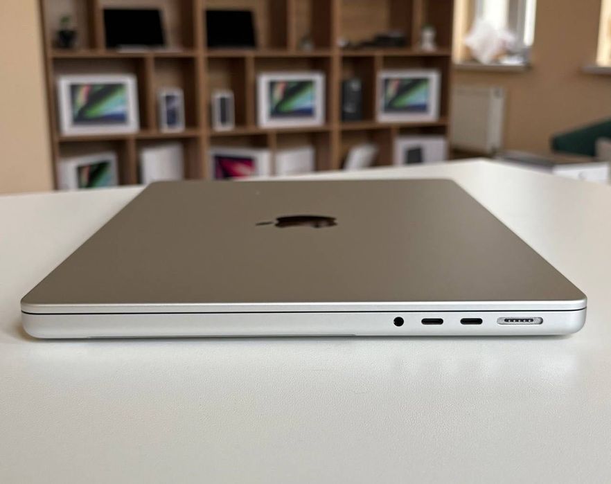 MacBook Pro 14” Silver 2021 MKGR3 M1pro, 16GB, 512SSD