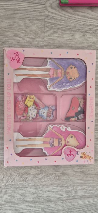 Bonecas magnéticas para vestir