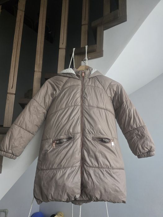 Куртка тепла на дівчинку 134-140