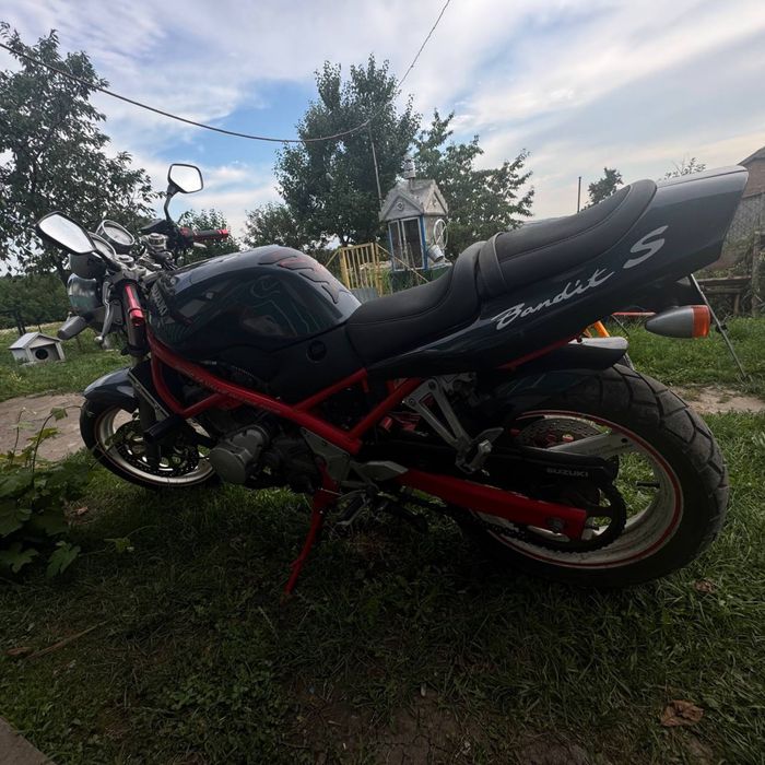 Продам мот suzuki bandit 250