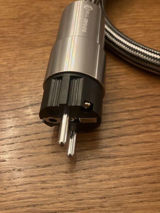 Kabel sieciowy audio Cyro 216