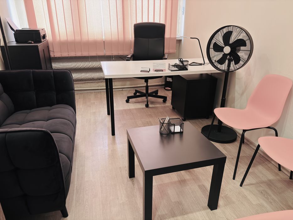 Biurko/stół Ikea 150x75, szafki, sofa i inne