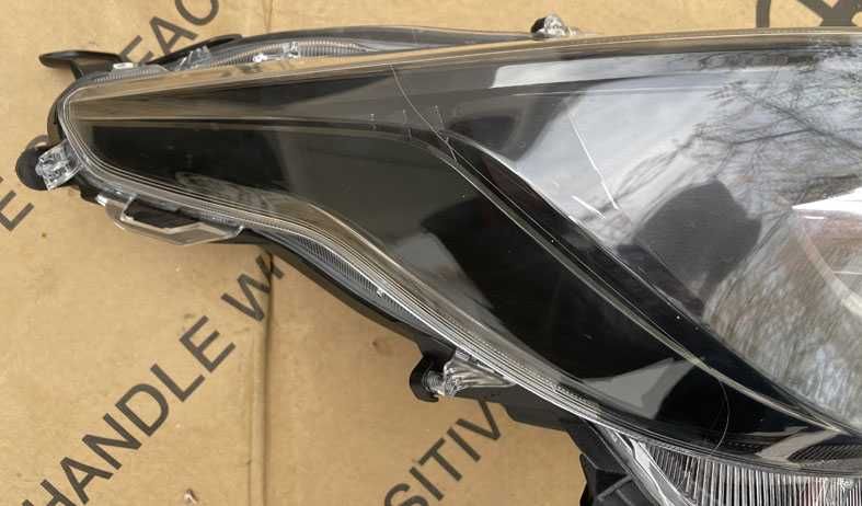 otica frontal DT toyota yaris IV (P21)