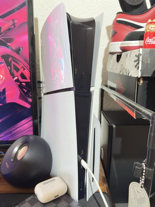 Ps5 standard 1tb slim !