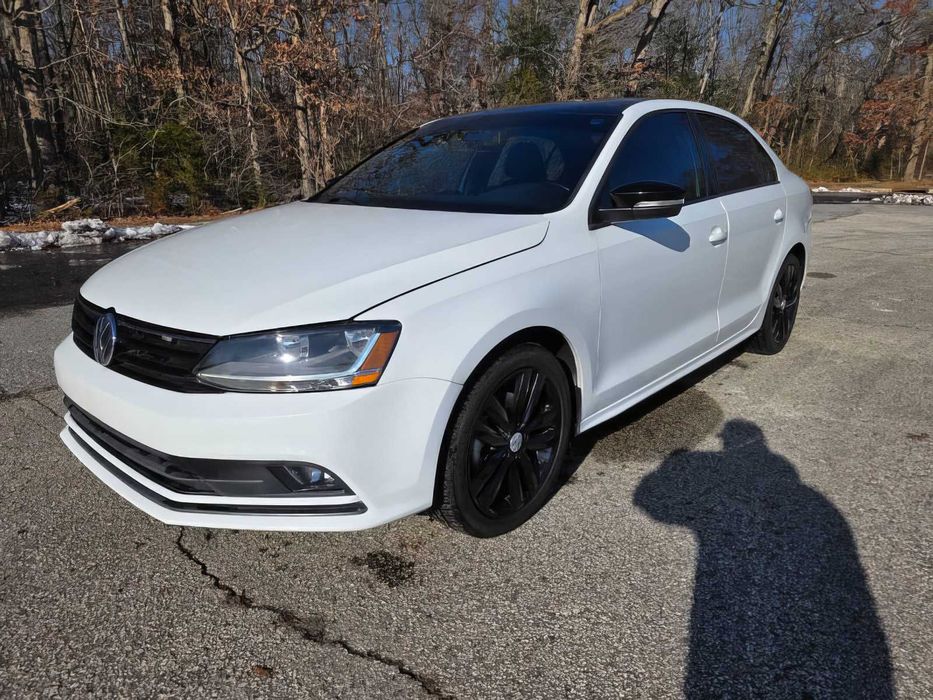 Volkswagen Jetta      2018