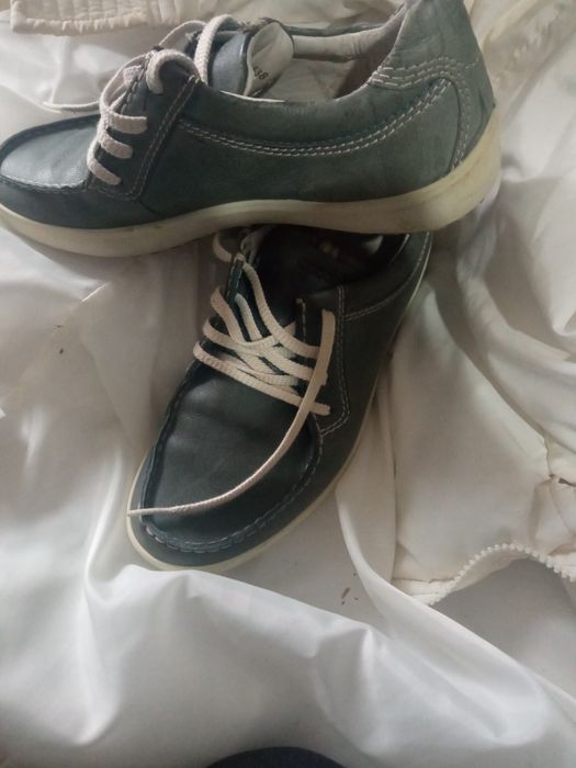 Продам кросівки ECCO