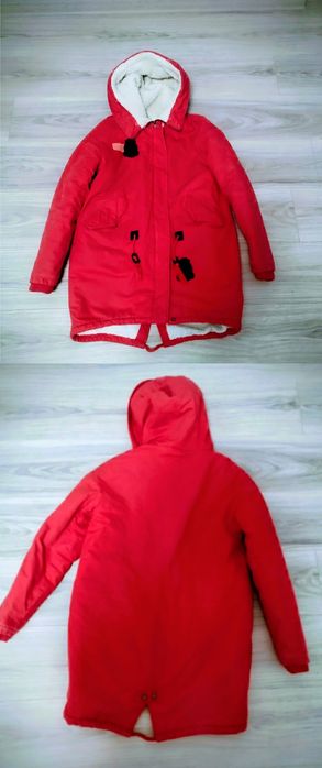 Величезний пакет  одягу на жінку.