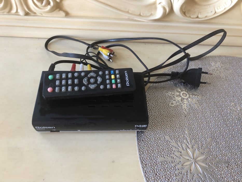 Приставка т2 Rolsen