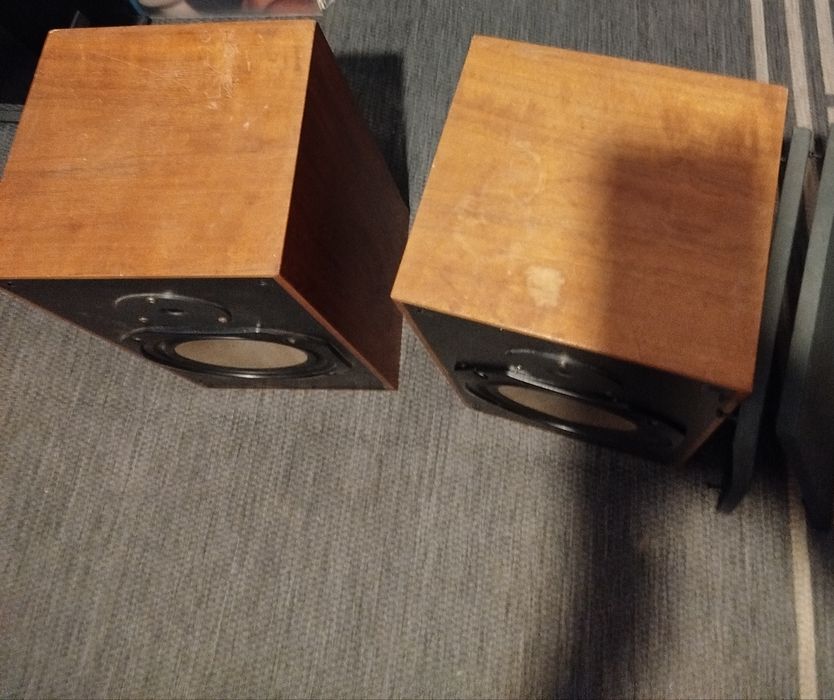 Colunas Monitor Audio R252