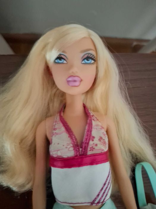 Barbie MyScene Adidas