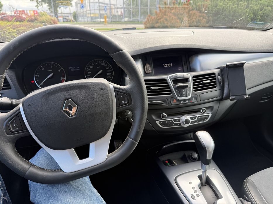 Renault Laguna 2.0 dci автомат 4control