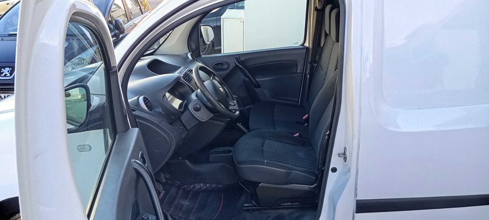 Renault Kangoo Business  2016 C/3 lugares,1 Proprietário , Nacional ,em ótimo estado.