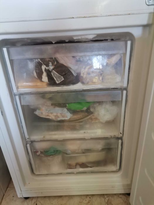 Frigorífico e fogao