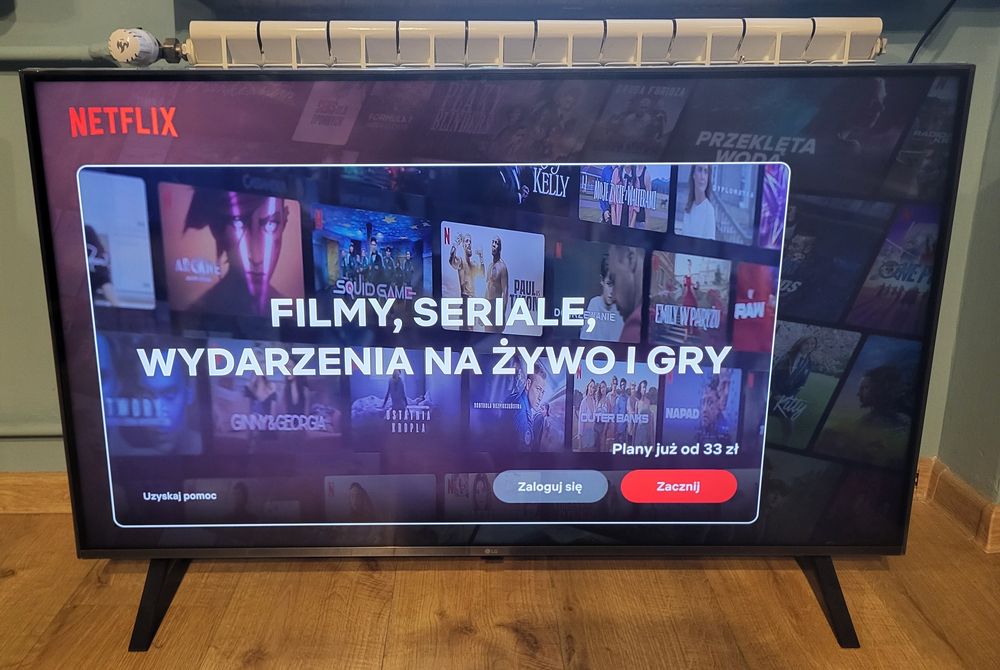 LG 43" 4K UHD Smart