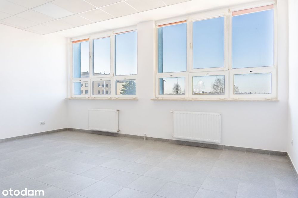 Lokal 29 M² | Duży Parking | Biuro Lub Usługi | Możliwość Podziału