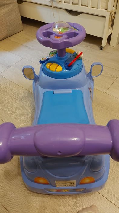 Samochodzik dla dzieci jeździk pchacz