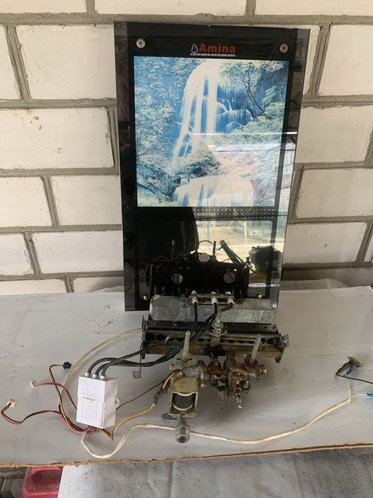 Продам запчасти колонки Амина