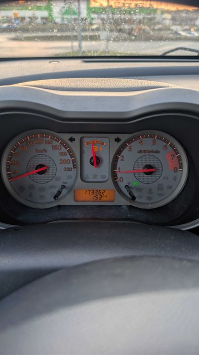 Nissan Note 1.6 Benzyna /Klimatyzacja /Nowe sprzęgło/Bardzo dobry stan
