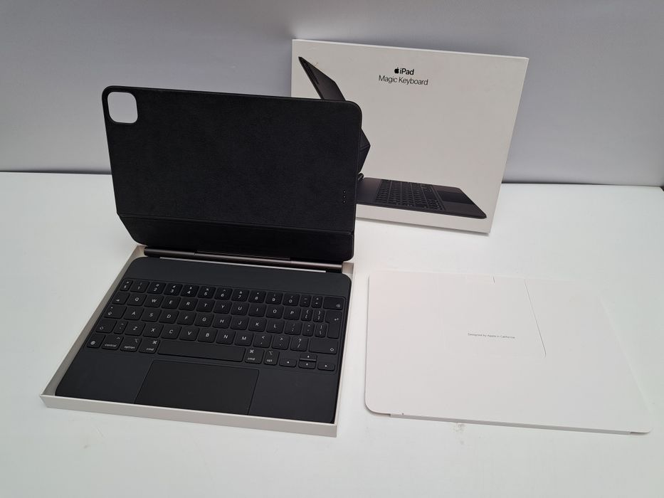 Etui z klawiaturą APPLE Magic Keyboard do iPada Pro 11 cali Czarny MXQT2Z/A