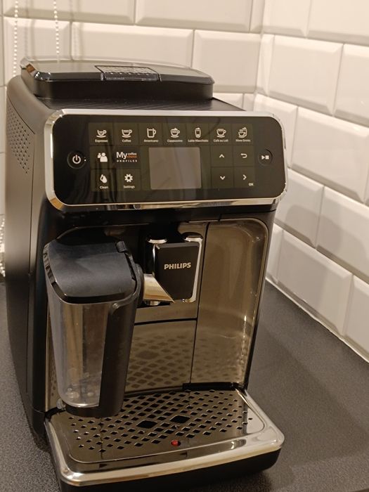 Ekspres do kawy, Philips lattego serii 4300 + KAWA