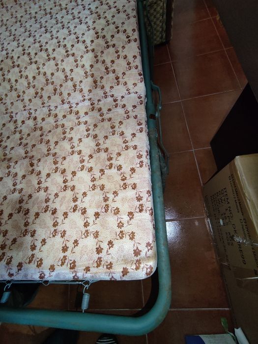 Sofá 3 lugares que transforma em cama