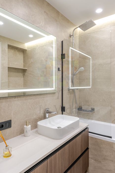 Продаж 2-кімнатної квартри Файна Таун 66,3 м² ЖК Файна Таун, Салютна,