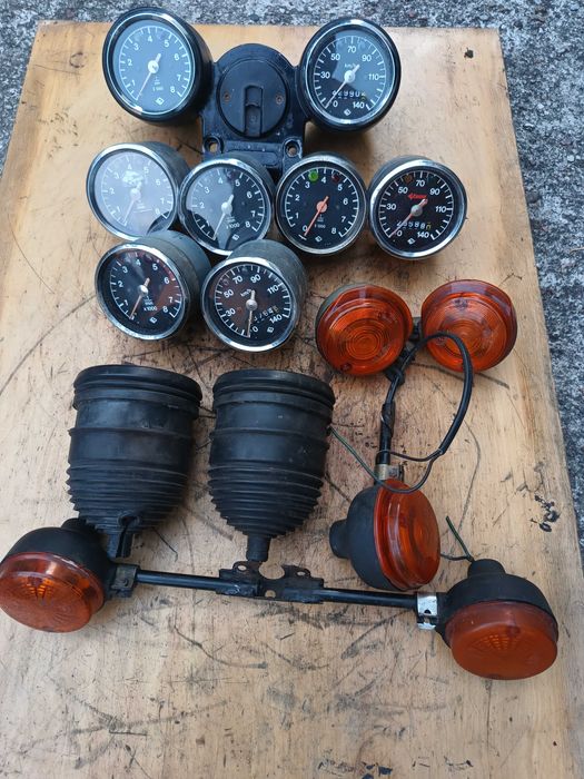 MZ Etz 150 250 251 silnik cylinder kartery licznik obrotomierz półka zapłon elektroniczny zbiornik pokrywa akumulatora boczki golenie lagi zębatka