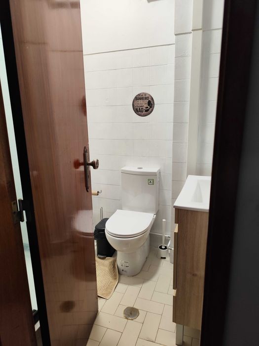 Quarto em Apartamento de Estudantes São Martinho do Bispo